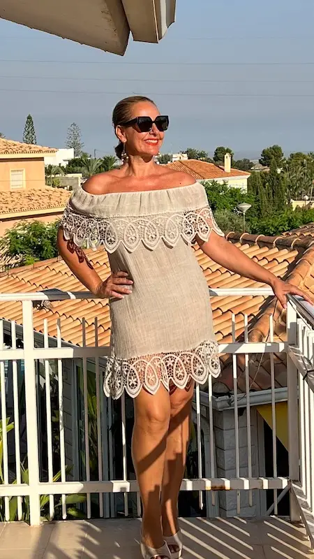 Vestido Encaje Taupe